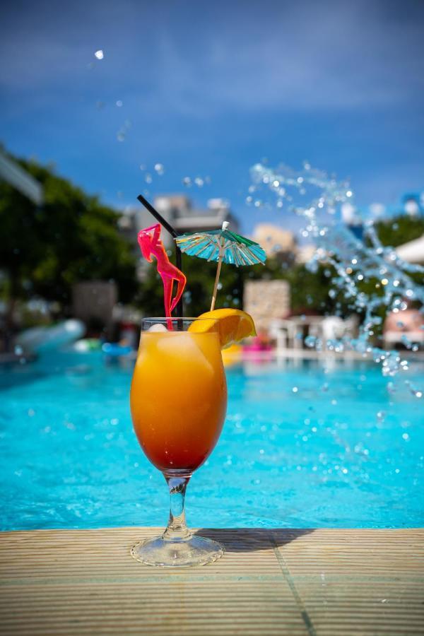 Ilyssion Holidays Hotel Іялісос Екстер'єр фото